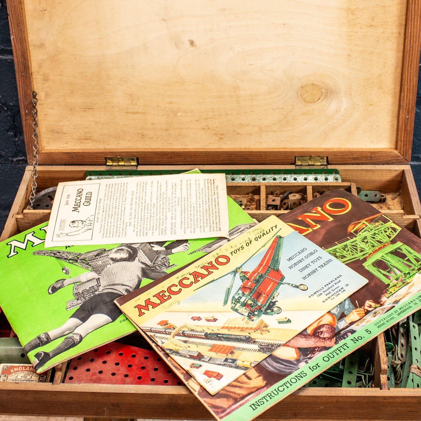 Vintage 1950s Meccano In A Wooden Box With Instructions